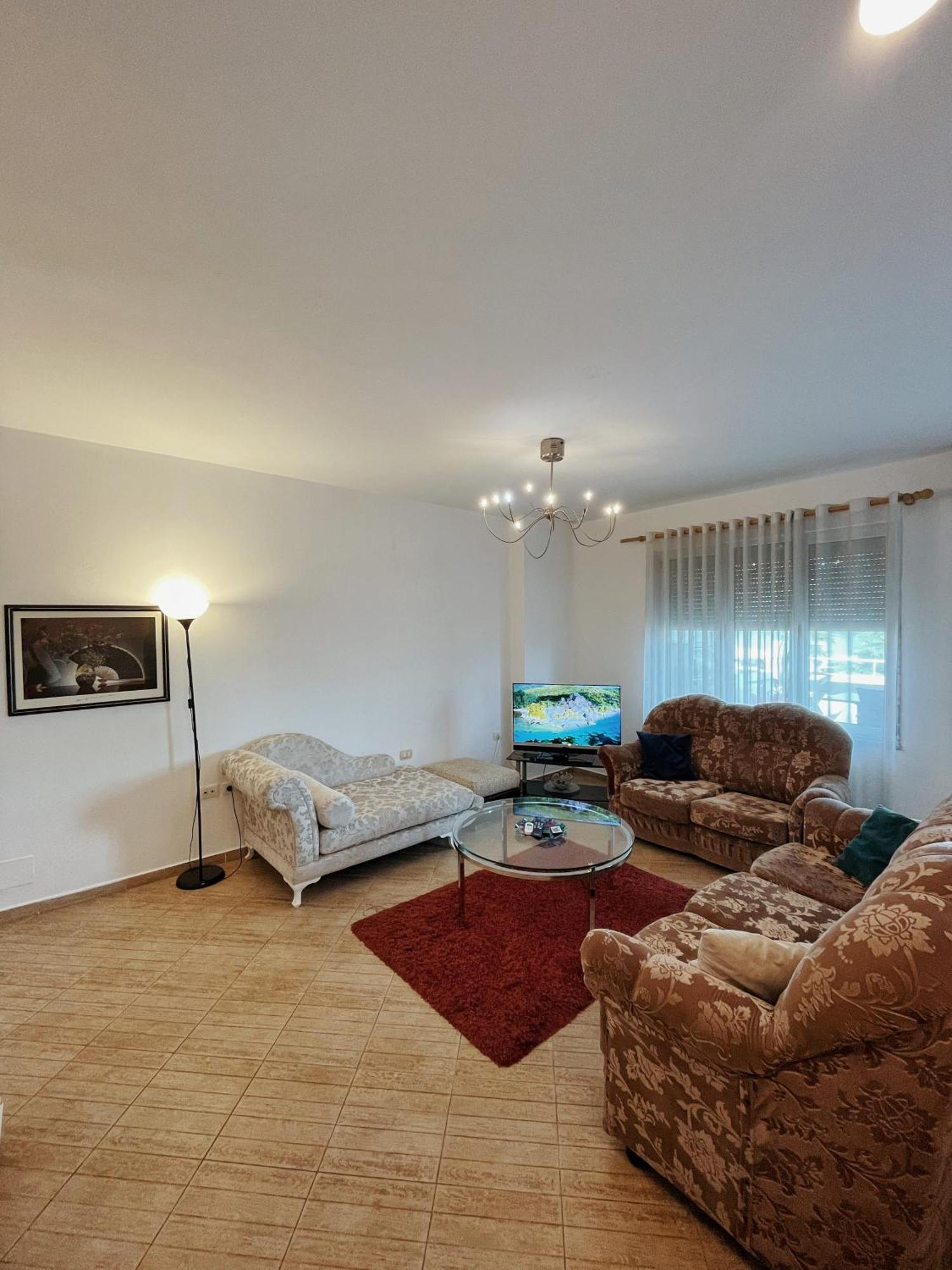 Lovely Apartment Тирана Екстериор снимка