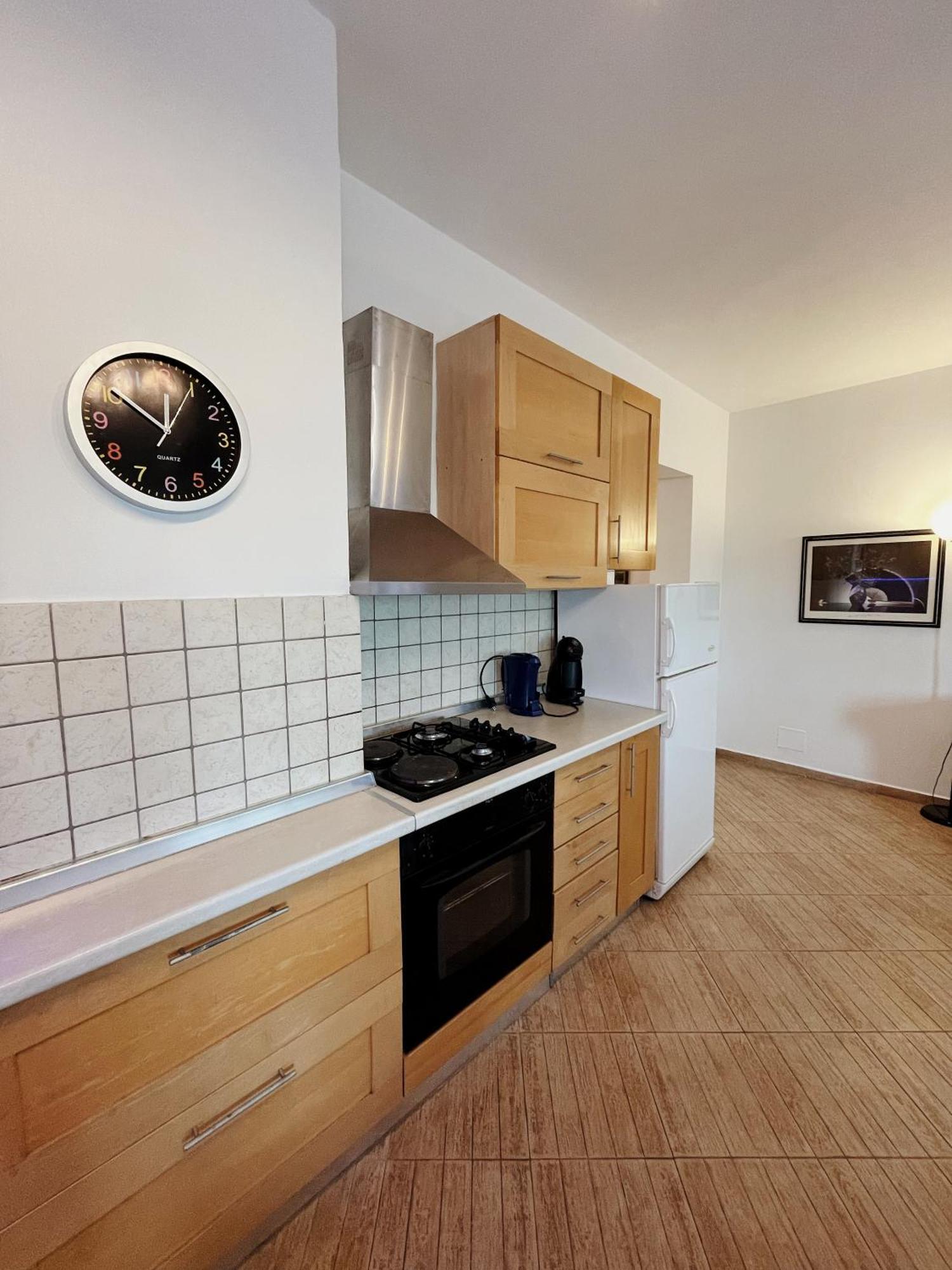 Lovely Apartment Тирана Екстериор снимка