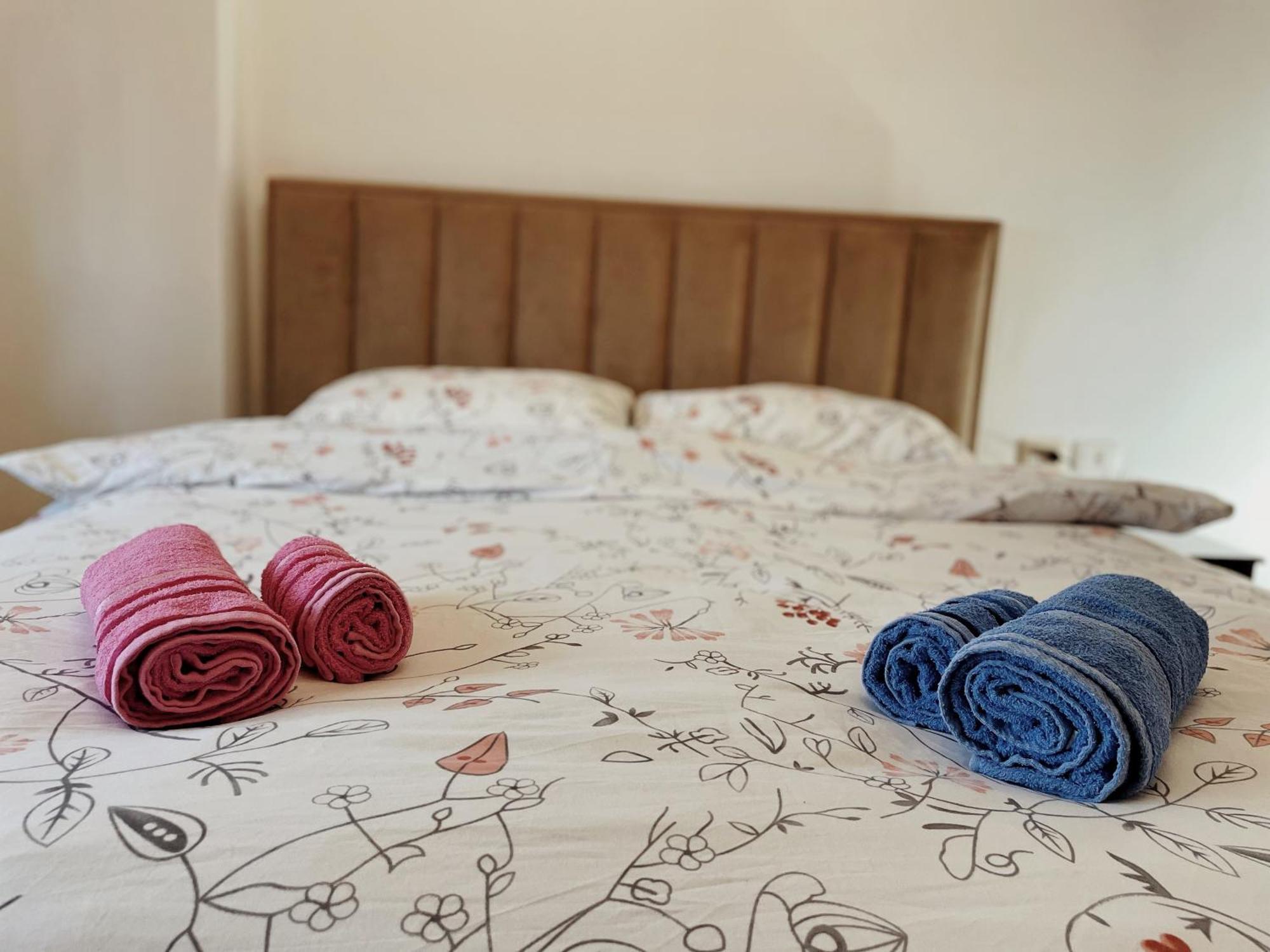 Lovely Apartment Тирана Екстериор снимка