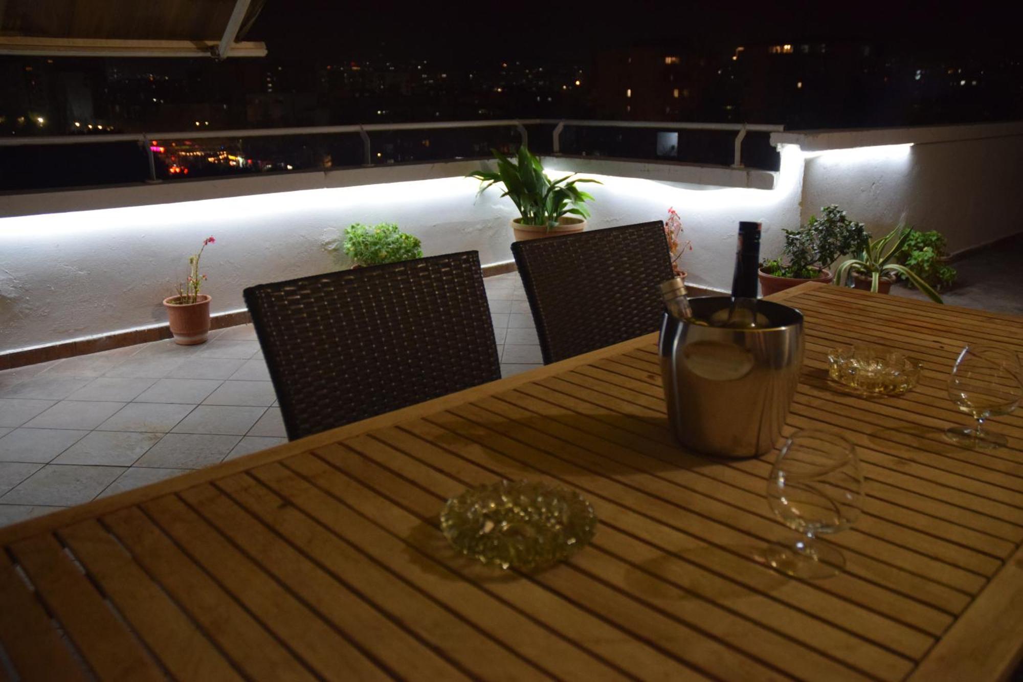 Lovely Apartment Тирана Екстериор снимка
